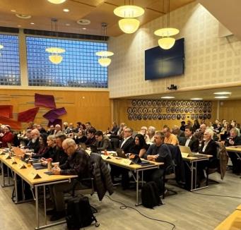 Lenke til artikkel: Eldreomsorg, kulturplan, hundehold og gangvei i havna: Følg kommunestyret direkte!